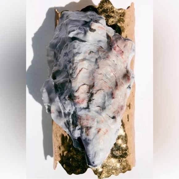 ZARA GOLD MAXI RESIN SEASHELL AND METAL BRACELET LIMITED EDITION NWT SOLD OUT 🔥 - Picture 1 of 9